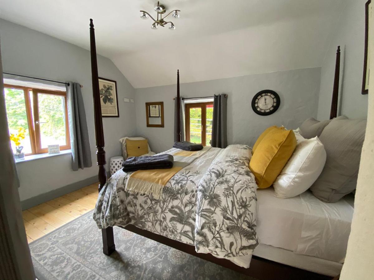 Salmon Weir Lodge Cong ภายนอก รูปภาพ